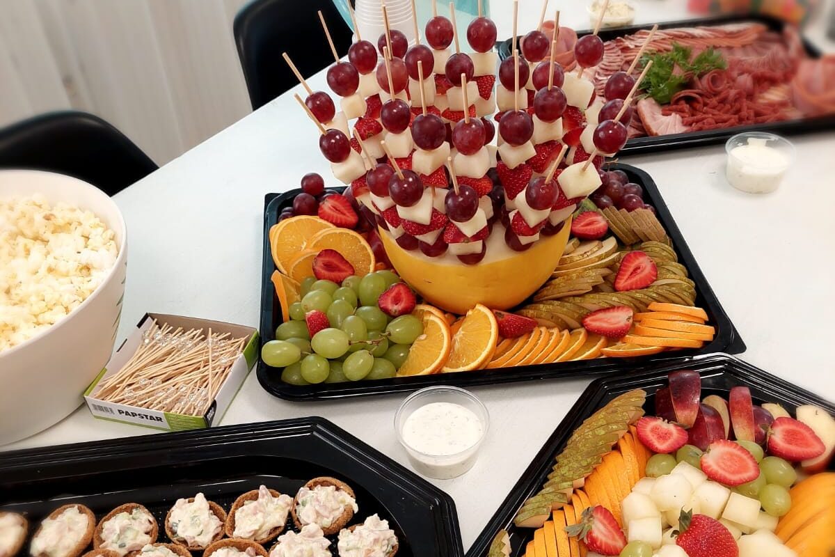 Juurviljavaagnad, korvikesed täidisega ja singi-vorstivaagen