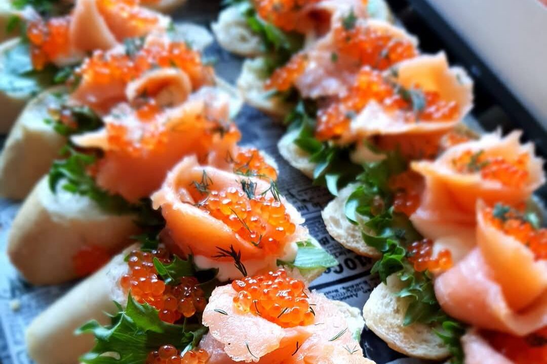 Lõheampsud kalamarjaga